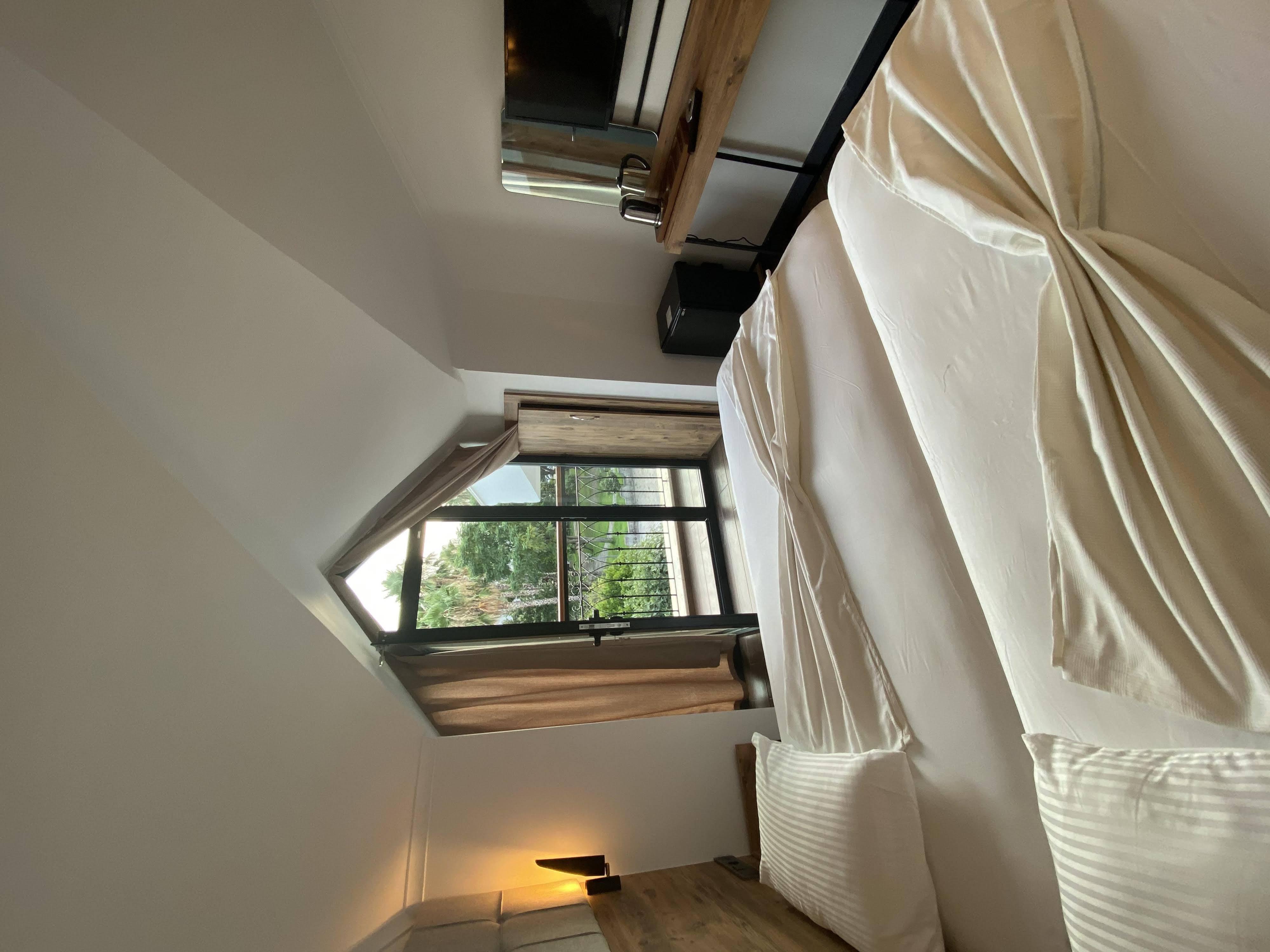 Miyas Luxury Hotel เกเมร์ ภายนอก รูปภาพ