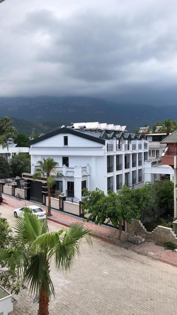 Miyas Luxury Hotel เกเมร์ ภายนอก รูปภาพ